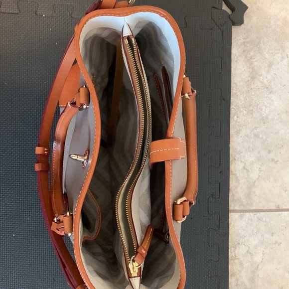 Dooney & Bourke Pebble Grain Tote - Picture 3 of 5